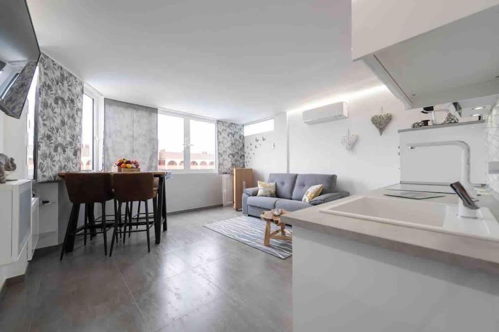 Apartmán Attico Playa De Ingles Con Parking E Piscina Playa del Inglés Exteriér fotografie